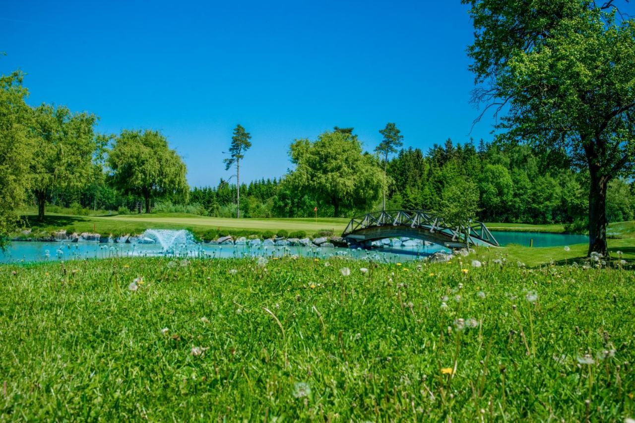 Og'S Golf Lodge Kematen an der Krems エクステリア 写真